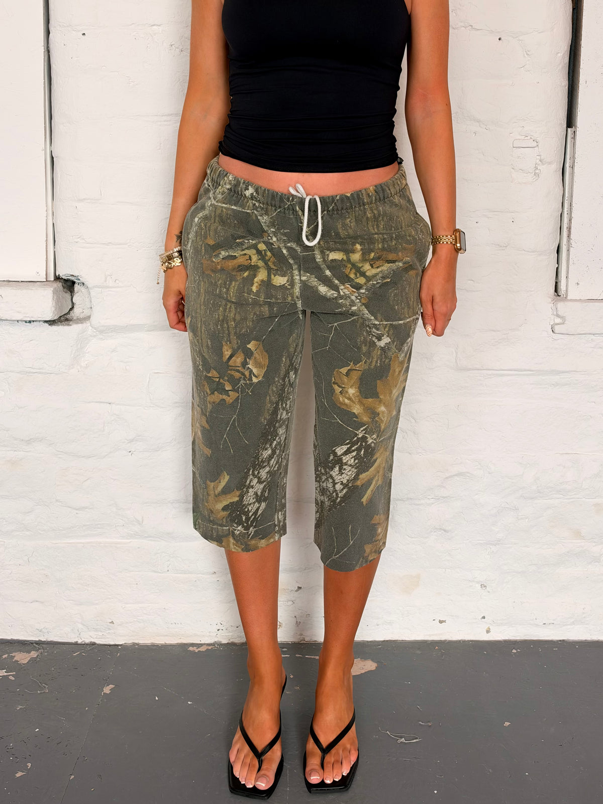 VINTAGE CAMO TREE JORTS- S