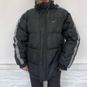 Men’s Vintage Nike Puffer Jacket- L