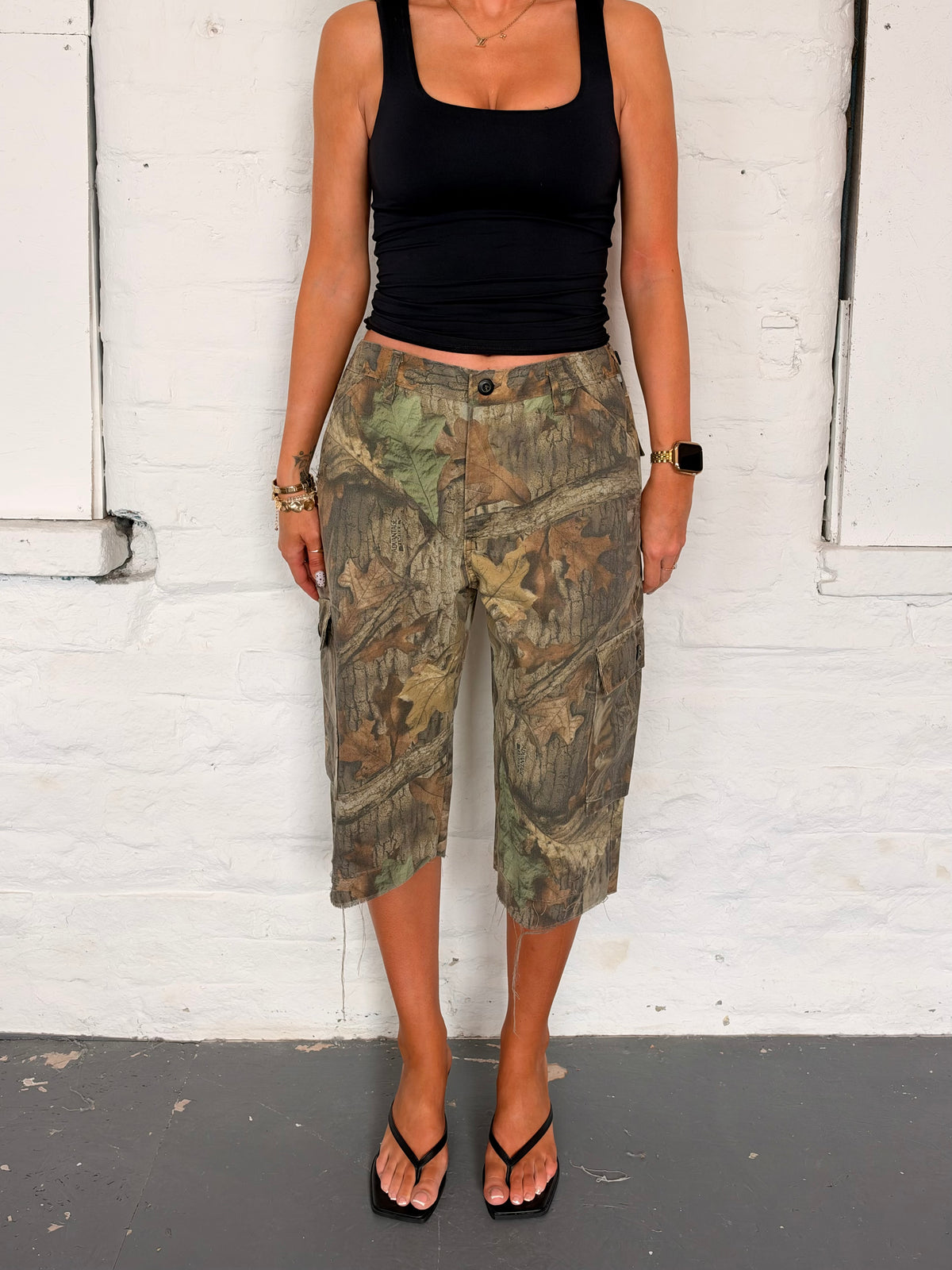 VINTAGE CAMO TREE JORTS- S/M