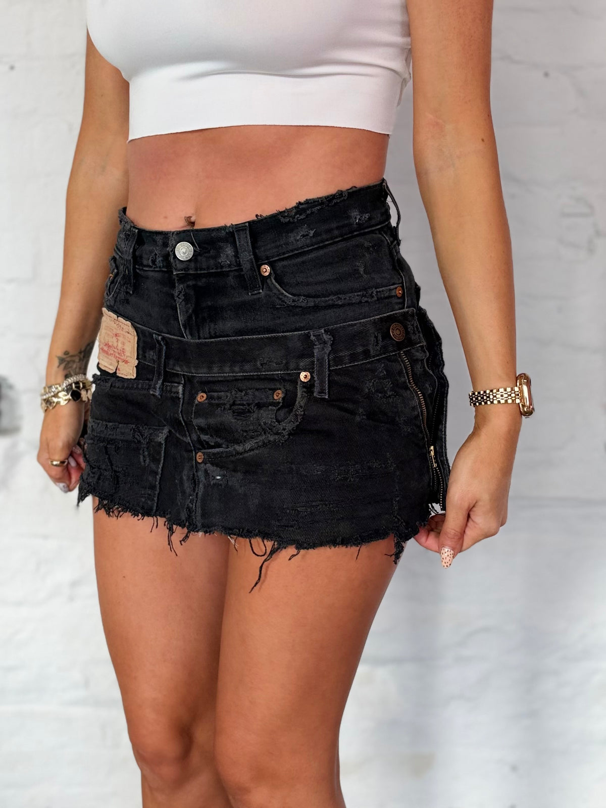 TWISTED BLACK SKIRT