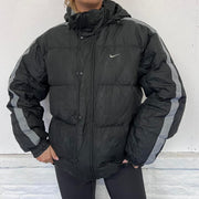 Men’s Vintage Nike Puffer Jacket- L