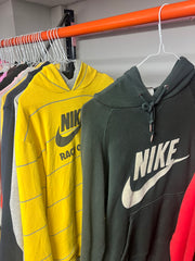 BULK BUY: BRANDED HOODIES AND SWEATSHIRTS